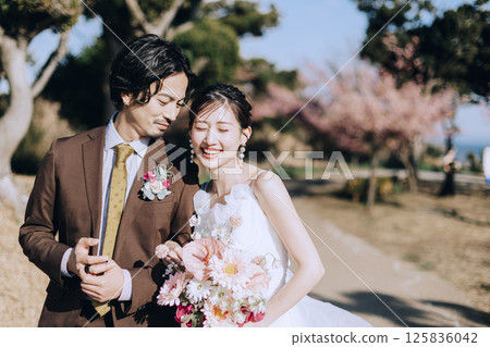 櫻花與婚紗照拍攝 125836042