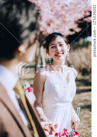 櫻花與婚紗照拍攝 125836082