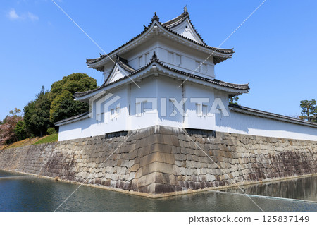 Spring in Kyoto: Nijo Castle, Southeast Corner Tower (Nakagyo Ward, Kyoto City, Kyoto Prefecture) Spring in Kyoto: Nijo Castle, Southeast Corner Tower (Nakagyo Ward, Kyoto City, Kyoto Prefecture) 125837149