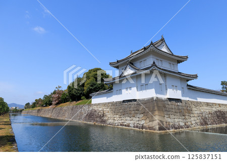 京都之春:二條城、東南角樓(京都府京都市中京區) 京都之春:二條城、東南角樓(京都府京都市中京區) 125837151