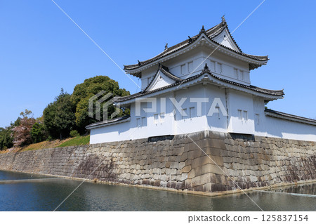 京都之春:二條城、東南角樓(京都府京都市中京區) 京都之春:二條城、東南角樓(京都府京都市中京區) 125837154