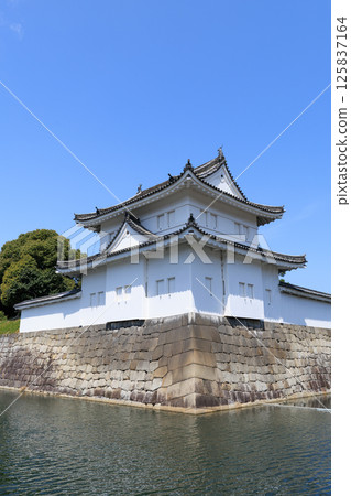 Spring in Kyoto: Nijo Castle, Southeast Corner Tower (Nakagyo Ward, Kyoto City, Kyoto Prefecture) Spring in Kyoto: Nijo Castle, Southeast Corner Tower (Nakagyo Ward, Kyoto City, Kyoto Prefecture) 125837164