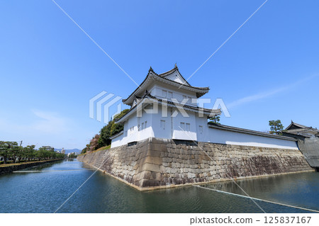 京都之春:二條城、東南角樓(京都府京都市中京區) 京都之春:二條城、東南角樓(京都府京都市中京區) 125837167