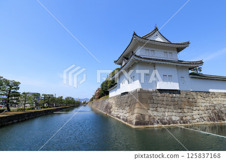 Spring in Kyoto: Nijo Castle, Southeast Corner Tower (Nakagyo Ward, Kyoto City, Kyoto Prefecture) 125837168