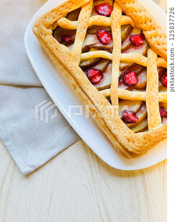 Homemade cake, cake decorated with strawberries Homemade cake, cake decorated with strawberries 125837726