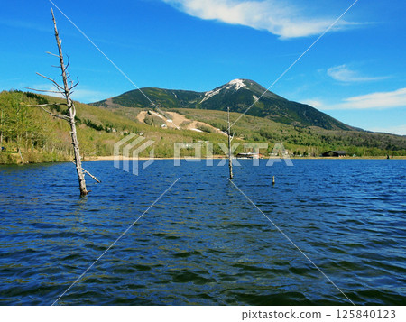 Mt. Tateshina seen from Lake Goddess in Spring 125840123