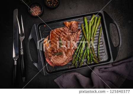 Beef grill steak with green asparagus Beef grill steak with green asparagus 125840377
