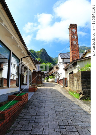 [佐賀郡] 晴天的大河內山街道（阪間坂）的伊凡裡鍋島燒 125842165