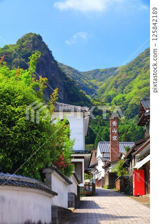 [佐賀郡] 晴天的大河內山街道（阪間坂）的伊凡裡鍋島燒 125842189