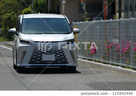 White luxury minivan image White luxury minivan image 125842498