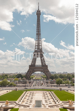 The Ultimate Eiffel Tower view with blue sky in the background from Trocadero view point. The Ultimate Eiffel Tower view with blue sky in the background from Trocadero view point. 125844112