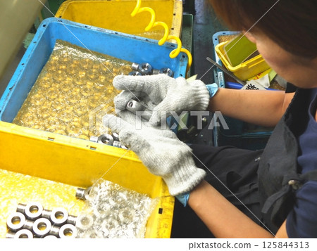 汽車零件製造廠的視覺品質檢測 03 125844313