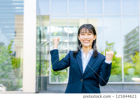 Business woman Business woman 125844621