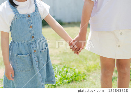 姐妹們攜手同行 125845818