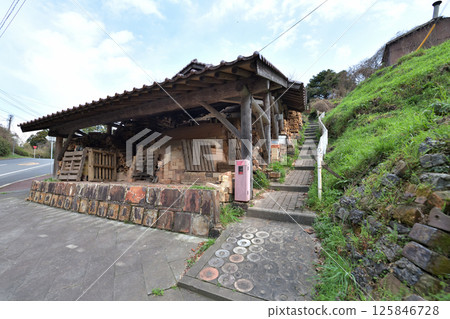 島根縣小田市湯之津陶藝村陶藝館大登窯 島根縣小田市湯之津陶藝村陶藝館大登窯 125846728