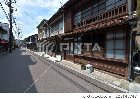 Yunotsu Onsen Townscape: A town of hot springs and history, Oda City, Shimane Prefecture 125846748