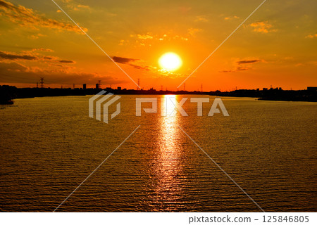 Evening view of Lake Teganuma from Teganohashi Bridge, Chiba Prefecture Evening view of Lake Teganuma from Teganohashi Bridge, Chiba Prefecture 125846805