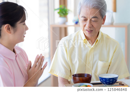 Nursing care image: Meal, Senior man with no appetite Nursing care image: Meal, Senior man with no appetite 125846848