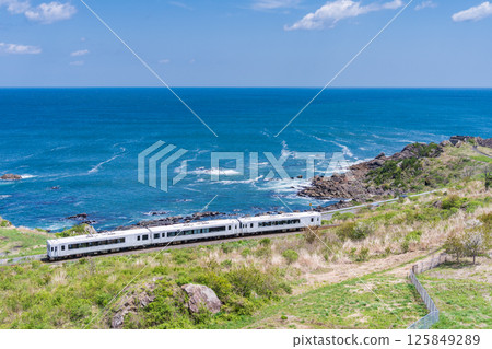 "Aomori Prefecture" Tohoku Emotion Running on the Tanesashi Coast, Hachinohe City 125849289