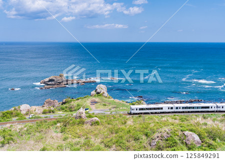 "Aomori Prefecture" Tohoku Emotion Running on the Tanesashi Coast, Hachinohe City 125849291