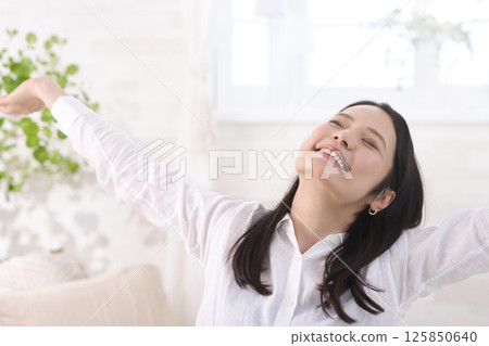 A growing middle-aged woman A growing middle-aged woman 125850640