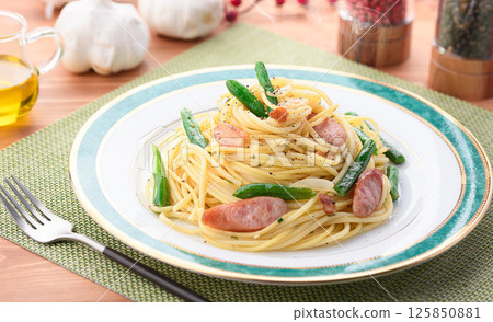 Peperoncino Pasta with Beans and Sausages Peperoncino Pasta with Beans and Sausages 125850881