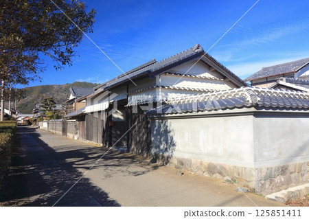 Streetscape of Akishidoikachu (near Nagayamon Gate) / Important Preservation District for Groups of Traditional Buildings Streetscape of Akishidoikachu (near Nagayamon Gate) / Important Preservation District for Groups of Traditional Buildings 125851411