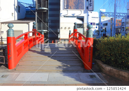 Harimaya Bridge (a place associated with Ryoma Sakamoto) / One of Japan's 100 Great Bridges Harimaya Bridge (a place associated with Ryoma Sakamoto) / One of Japan's 100 Great Bridges 125851424