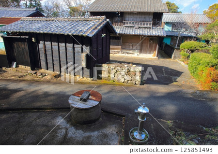 Tebajima: A retro fishing village marked by wheelbarrows in the Important Preservation District for Groups of Traditional Buildings 125851493