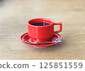 紅色咖啡杯 125851559