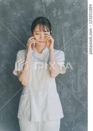 Nurse consultation desk Nurse consultation desk 125851864