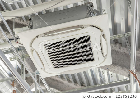 Ceiling cassette type air conditioner 125852236
