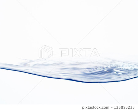 Water flow, sway, water surface, waves 125853233
