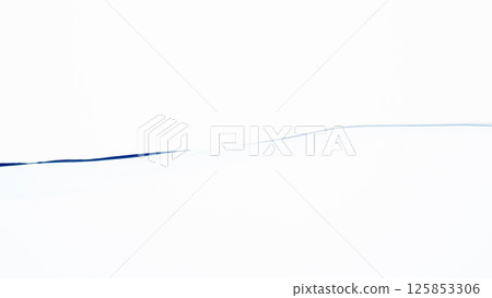 Water flow, sway, water surface, waves Water flow, sway, water surface, waves 125853306