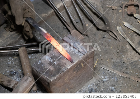 Blacksmith 125853405