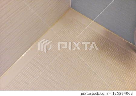 Clean unit bath floor Clean unit bath floor 125854002