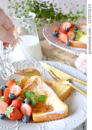 法式吐司	 125855614