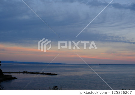 Sunrise over Toyama Bay 125856267