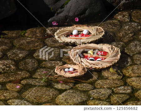 Kamo Mioya Shrine (Shimogamo Shrine) Nagashi Hina Dolls 125856682