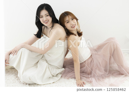 Beauty image: Beautiful woman 125858462