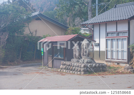 Roadside Dosojin (guardian deity of the road) [Azumino City] 125858668