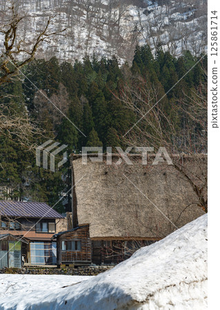 Melting Shirakawago Melting Shirakawago 125861714