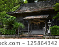 Senmuro Shrine and the camphor tree at Senmuro Shrine 125864342