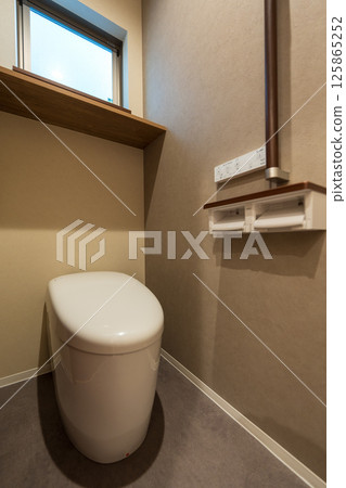 時尚的新廁所 時尚的新廁所 125865252