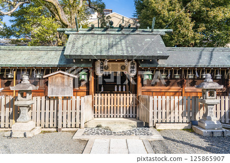 Kyoto Tendo Shrine (Tendo Flower Ceremony as told in the Uesugi version of the Rakuchu Rakugaizu folding screen) History from the Heian capital's relocation to the worship hall 125865907