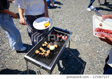 BBQ party, new student welcome party 125867227
