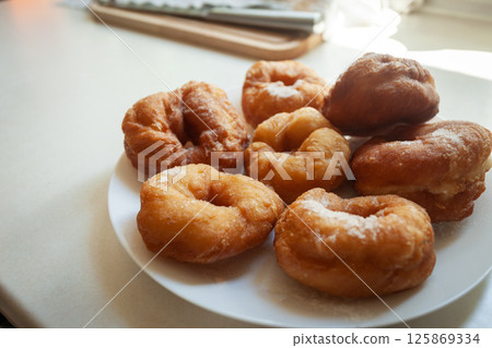 Homemade donuts with a hole 125869334