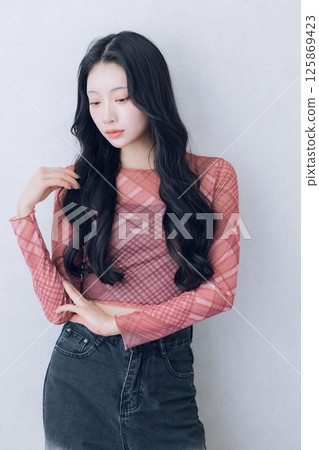 Hair style image of long black hair Hair style image of long black hair 125869423
