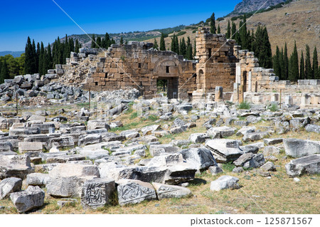 Hierapolis ancient city ruins, North Roman Gate, Pamukkale, Denizli Turkey 125871567