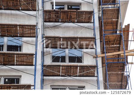 Construction of a multistorey residential building. Share constr 125872679